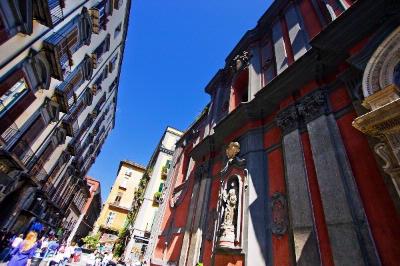 Decumani Hotel De Charme - Hotel Location