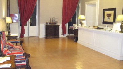 Decumani Hotel De Charme - Hotel Location