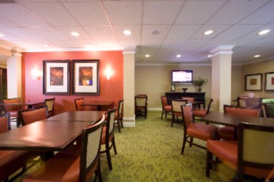 Holiday Inn Express Atlanta / Emory - Breakfast Bar
