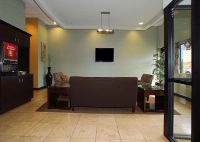 Quality Suites - Lobby