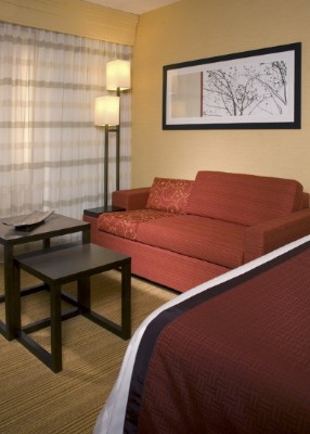 Courtyard by Marriott Newport News Airport - 