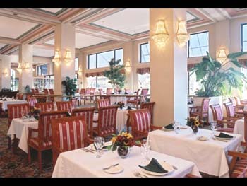 Broadview Hotel - Le Parc Restaurant