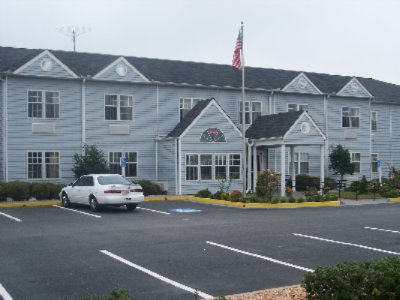 Microtel Inn - 