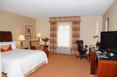 Hilton Garden Inn - Guest Rooms Feature Garden Sleep System Beds With A Dial On The Side To Adjust Softness/firmness!