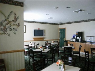 Breakfast Area1