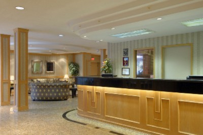 Ramada Victoria - Lobby
