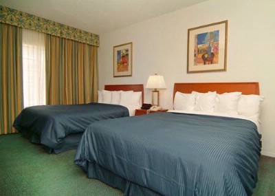 Clarion Suites - 2-queen Suite- Bedroom