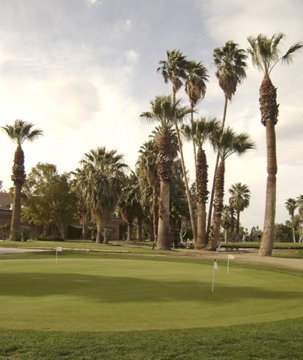 Barbara Worth Golf Resort - Practice Putting Green