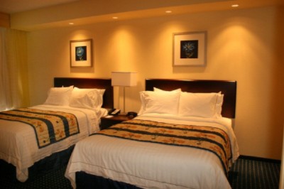 Springhill Suites Louisville Airport - Sink Into Our New Bedding Featuring Thicker Mattresses Piles Of Pillows And The Luxury Linens You Deserve.