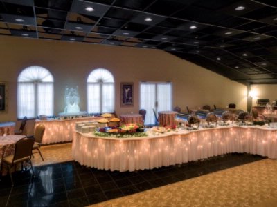 Holiday Inn of Toms River - Black Marble Veranda