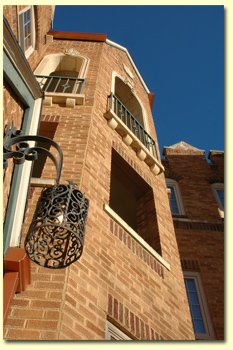 The Senate Suites Hotel - In 2008 The Senate Suites Aquired Historical Landmark Status As A Nelle Peters Building