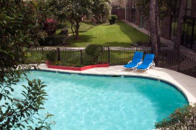 Settle Inn Conference Center / Baymont Inn & Suite - 