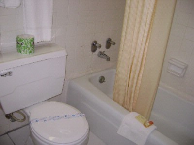Knights Inn (formally Days Inn) - 