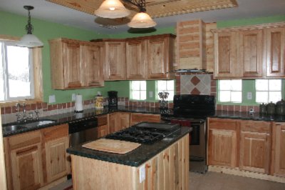 Fall River Lodge - Kitchen