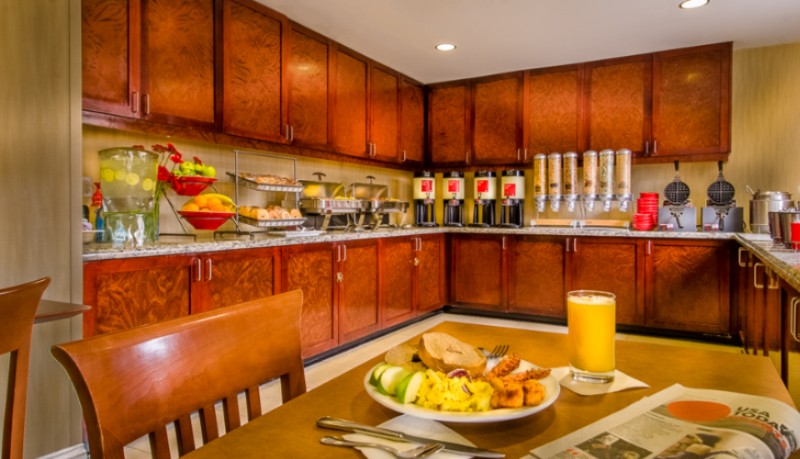 Towneplace Suites Bwi - Pump Up Your Workout With State-of-the-art Cardio Equipment And Free Weights.