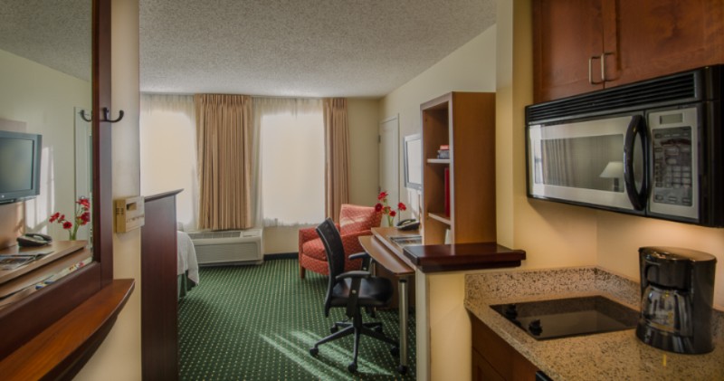 Towneplace Suites Bwi - Rearrange The Furniture To Fit Your Personal Work Style.