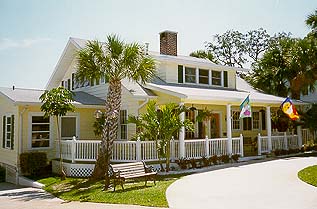 Crane Creek Inn Waterfront Bed & Breakfast - 