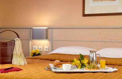 Holiday Inn - 