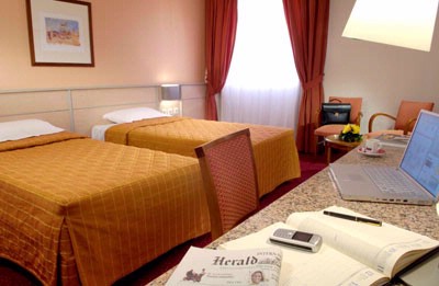 Holiday Inn - 