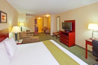 Holiday Inn Express - King Standard