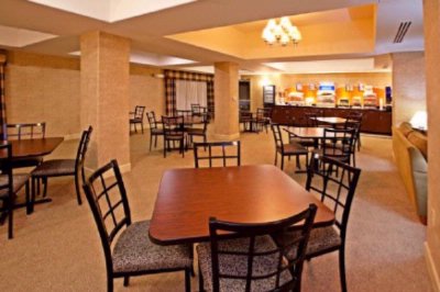 Holiday Inn Express - Suite