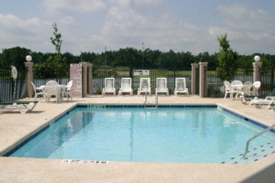 Wingate Inn Savannah Airport - What A Great View From Our Pool Deck! Unwind And Enjoy!