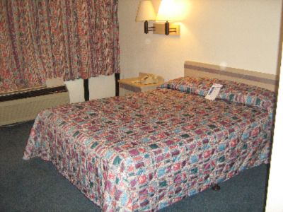 Motel 6 - Motel 6 Single Guest Room