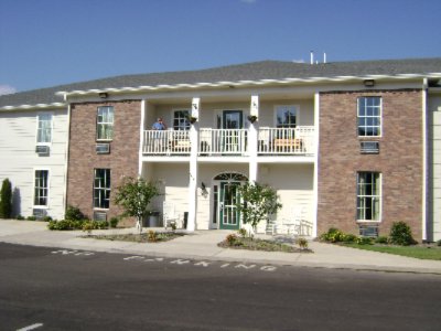 Plantation Oaks Suites & Inn - Inside Corridor Wing