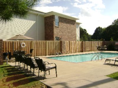 Plantation Oaks Suites & Inn - Swimming Pool