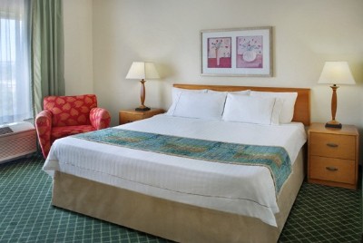 Fairfield Inn & Suites Marriott Newark Airport - Fairfield Inn And Suites King Room