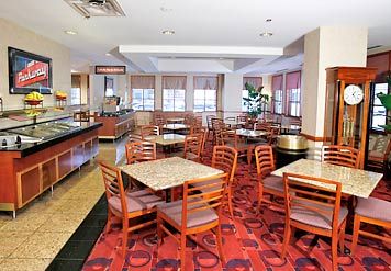 Residence Inn Downtown City Center - Complimentary Hot Breakfast Buffet Every Morning