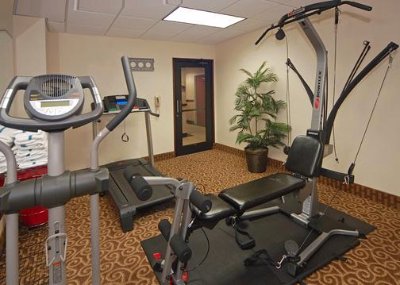 Comfort Suites - Exercise Room With Cardio Equipment
