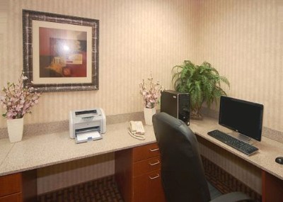 Comfort Suites - Business Center