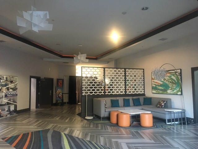 Hampton Inn & Suites Los Angeles / Burbank Airport - 