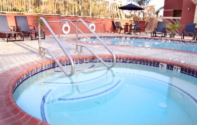 Hampton Inn & Suites Los Angeles / Burbank Airport - Pool