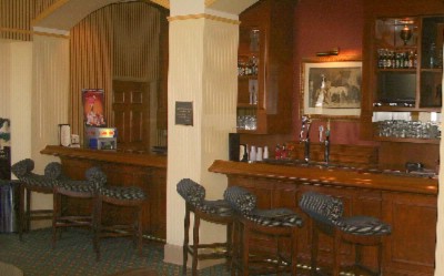 Doubletree Hotel Historic Savannah - John Ryan's Pub