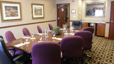 Hampton Inn & Suites Wilmington - Executive Boardroom For Up To 10 People.