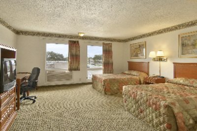 Super 8 Morton Grove - 