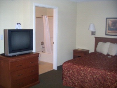 Suburban Extended Stay Chamblee - One Of Our Upgraded Rooms.