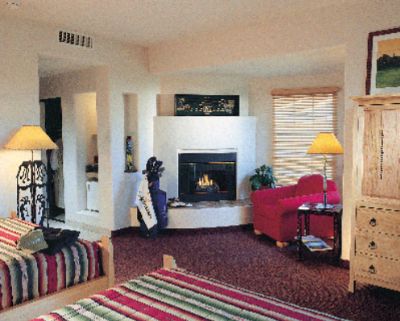 Inn at Eagle Mountain - Master Bedroom Of Dual Queen Minisuite