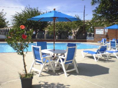 Comfort Inn Riverfront - Seasonal Outdoor Pool