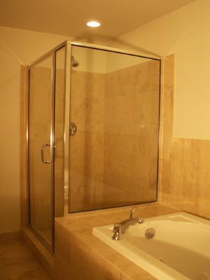 Grand Eastonian Suites Hotel - 