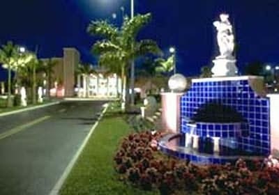 Hotel Roma Golden Glades Resort - Main Entrance