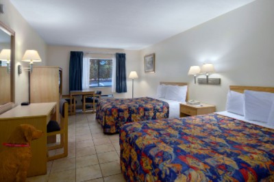 Days Inn North Orlando - Pet Friendly Room