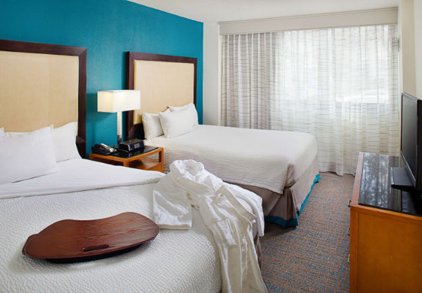 Doubletree Guest Suites - 