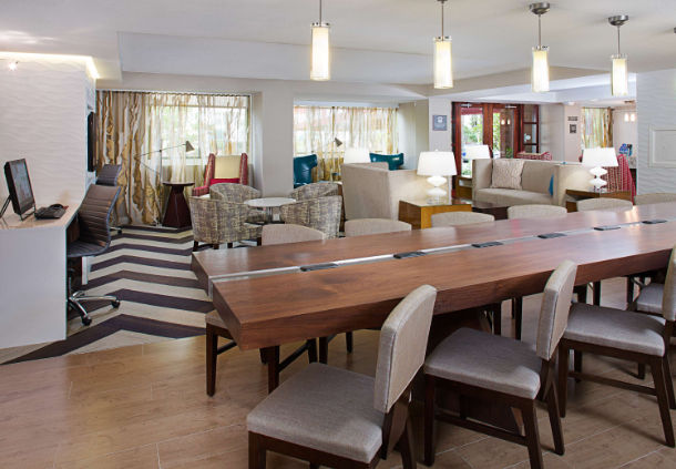 Doubletree Guest Suites - 
