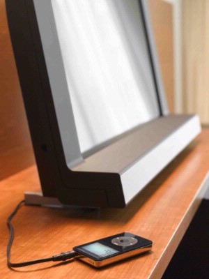Grand Hyatt Berlin - Grand King Guestroom B&o Tv