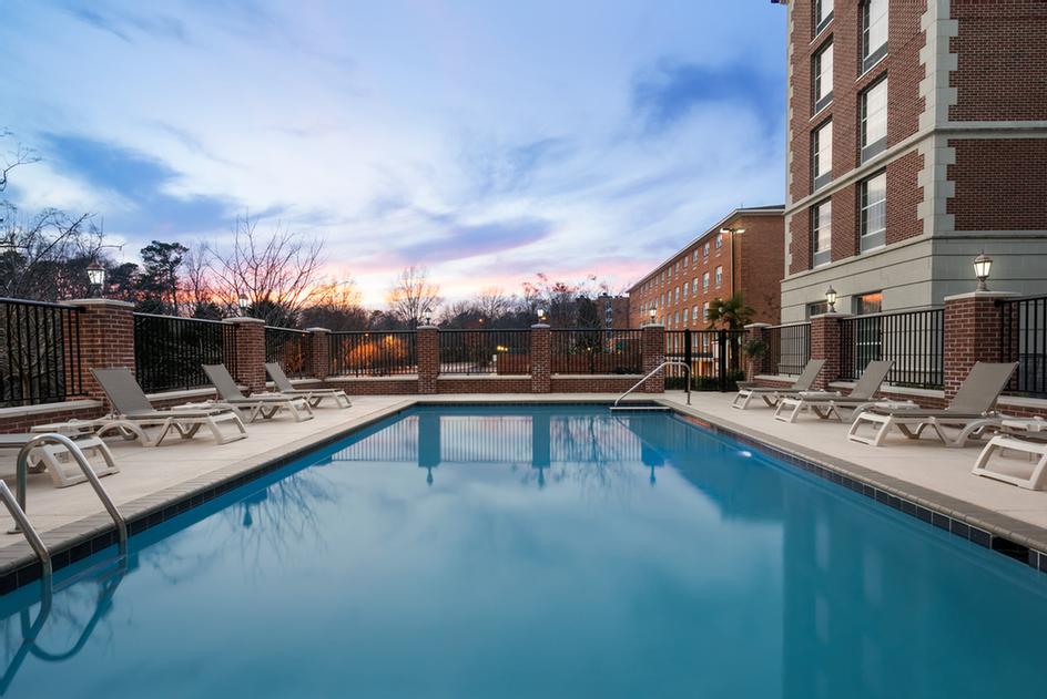 Hampton Inn & Suites Central - 