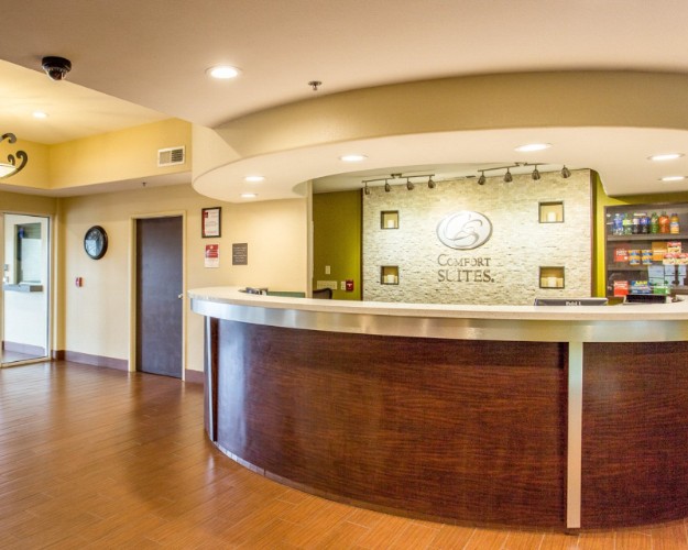 Comfort Suites - Comfort Suites