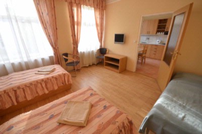Triple Room